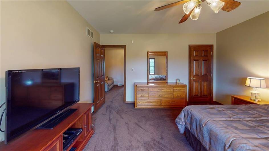1490 Olde Stable Lane, Moon Township, PA 15108, 3 Bedrooms Bedrooms, 12 Rooms Rooms,4.1 BathroomsBathrooms,Residential,For Sale,Olde Stable Lane,1666818
