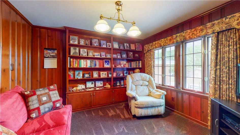 1490 Olde Stable Lane, Moon Township, PA 15108, 3 Bedrooms Bedrooms, 12 Rooms Rooms,4.1 BathroomsBathrooms,Residential,For Sale,Olde Stable Lane,1666818