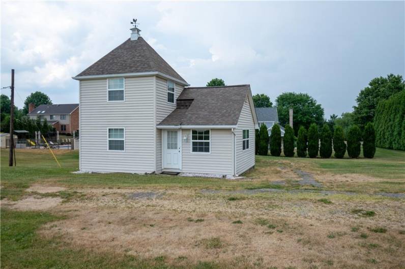 1490 Olde Stable Lane, Moon Township, PA 15108, 3 Bedrooms Bedrooms, 12 Rooms Rooms,4.1 BathroomsBathrooms,Residential,For Sale,Olde Stable Lane,1666818