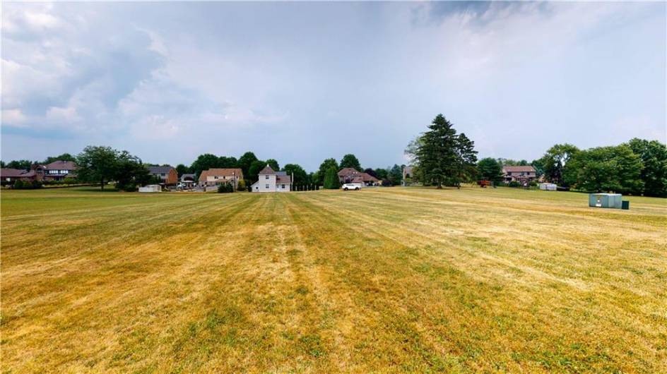 1490 Olde Stable Lane, Moon Township, PA 15108, 3 Bedrooms Bedrooms, 12 Rooms Rooms,4.1 BathroomsBathrooms,Residential,For Sale,Olde Stable Lane,1666818