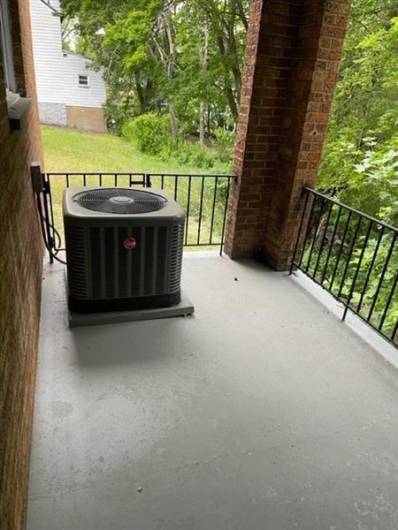 1356 Pointview Street, Pittsburgh, PA 15206, 2 Bedrooms Bedrooms, ,1 BathroomBathrooms,Residential,For Sale,Pointview Street,1666839