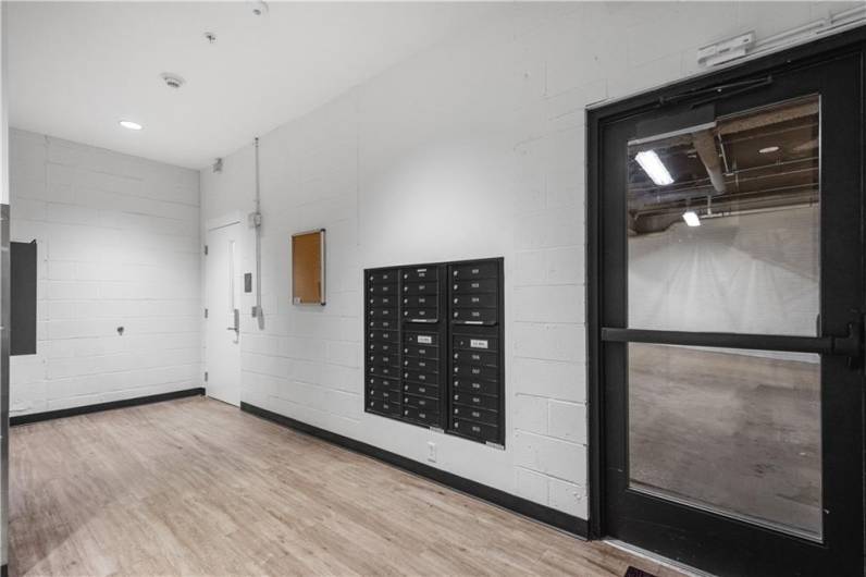 2545 Penn Ave, Pittsburgh, PA 15222, 2 Bedrooms Bedrooms, ,2.1 BathroomsBathrooms,Residential,For Sale,Penn Ave,1666841