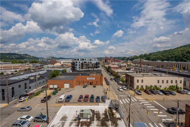 2545 Penn Ave, Pittsburgh, PA 15222, 2 Bedrooms Bedrooms, ,2.1 BathroomsBathrooms,Residential,For Sale,Penn Ave,1666841