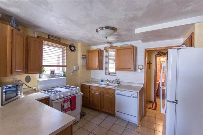 931 Liberty Street, Mc Kees Rocks, PA 15136, 4 Bedrooms Bedrooms, 8 Rooms Rooms,1.1 BathroomsBathrooms,Residential,For Sale,Liberty Street,1666882