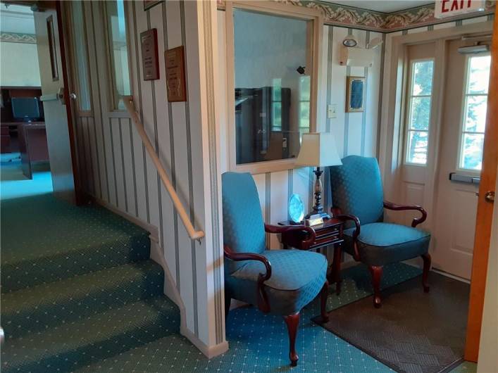 2nd floor entry