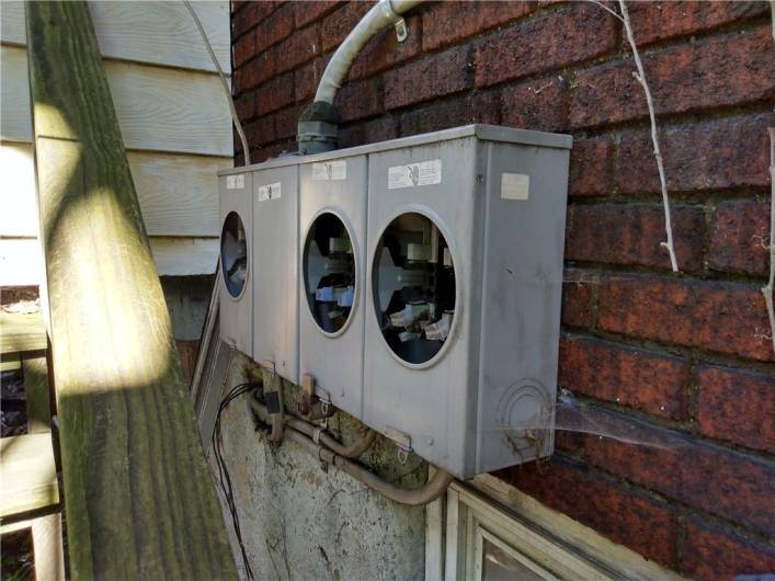 305 Walnut St, Homestead, PA 15120, ,Multi-unit,For Sale,Walnut St,1667152