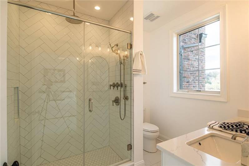 54 1st Street, Oakmont, PA 15139, 4 Bedrooms Bedrooms, ,4.1 BathroomsBathrooms,Residential,For Sale,1st Street,0,1667680