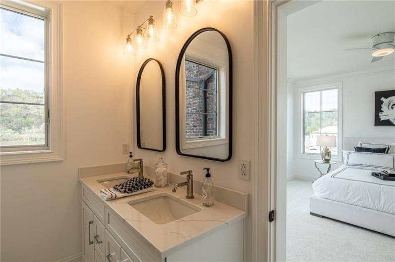 54 1st Street, Oakmont, PA 15139, 4 Bedrooms Bedrooms, ,4.1 BathroomsBathrooms,Residential,For Sale,1st Street,0,1667680