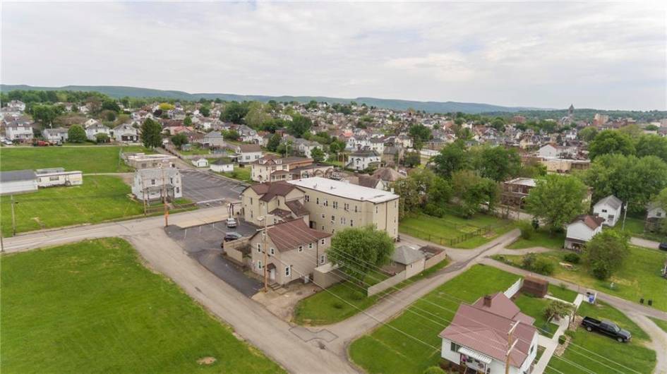 277 Gallatin Ave, Uniontown, PA 15401, ,Multi-unit,For Sale,Gallatin Ave,1667859