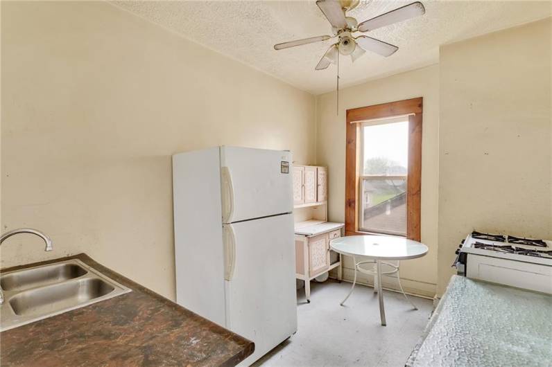 277 Gallatin Ave, Uniontown, PA 15401, ,Multi-unit,For Sale,Gallatin Ave,1667859