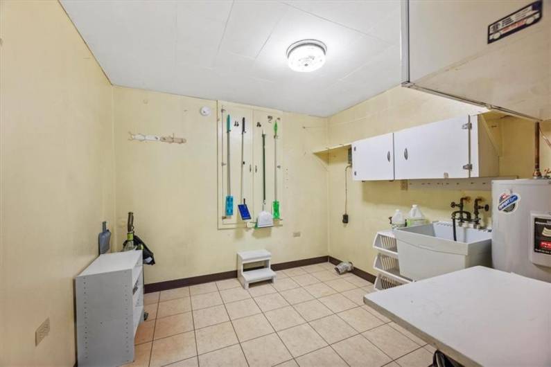 The 2nd floor apartment laundry area is 18x11'.