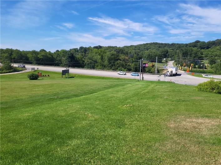 High traffic count on Rt 422E.  Imagine the possibilities!