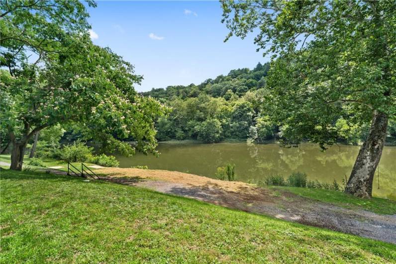 386 Burkett Bridge Road, Everett, PA 15537, 2 Bedrooms Bedrooms, 9 Rooms Rooms,1 BathroomBathrooms,Residential,For Sale,Burkett Bridge Road,1667964