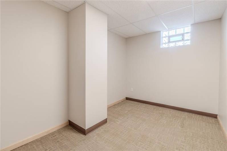2120 Freeport Rd, New Kensington, PA 15068, ,Commercial-industrial-business,For Sale,Freeport Rd,1669057