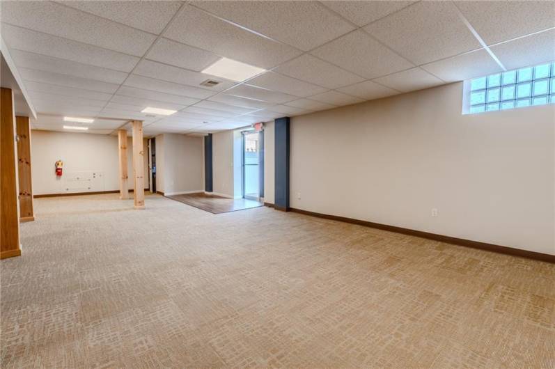 2120 Freeport Rd, New Kensington, PA 15068, ,Commercial-industrial-business,For Sale,Freeport Rd,1669057