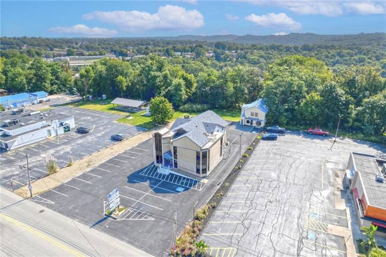 2120 Freeport Rd, New Kensington, PA 15068, ,Commercial-industrial-business,For Sale,Freeport Rd,1669057