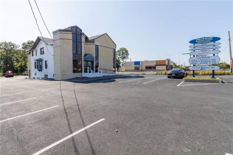 2120 Freeport Rd, New Kensington, PA 15068, ,Commercial-industrial-business,For Sale,Freeport Rd,1669057