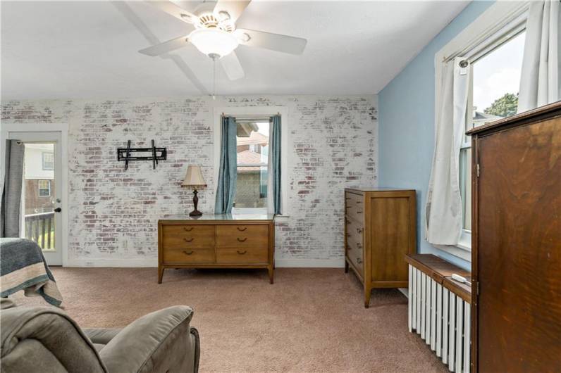 2812 Brentwood Ave, Pittsburgh, PA 15227, 4 Bedrooms Bedrooms, 8 Rooms Rooms,2 BathroomsBathrooms,Residential,For Sale,Brentwood Ave,1669534