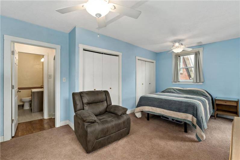 2812 Brentwood Ave, Pittsburgh, PA 15227, 4 Bedrooms Bedrooms, 8 Rooms Rooms,2 BathroomsBathrooms,Residential,For Sale,Brentwood Ave,1669534