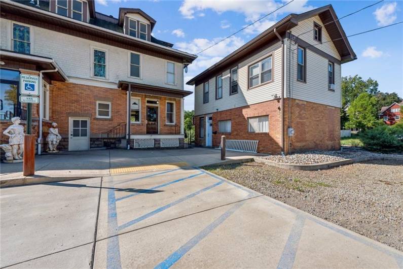 Carriage House Apartment