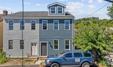 2126 Lautner St, Pittsburgh, PA 15212, 3 Bedrooms Bedrooms, ,2.1 BathroomsBathrooms,Residential,For Sale,Lautner St,1669028