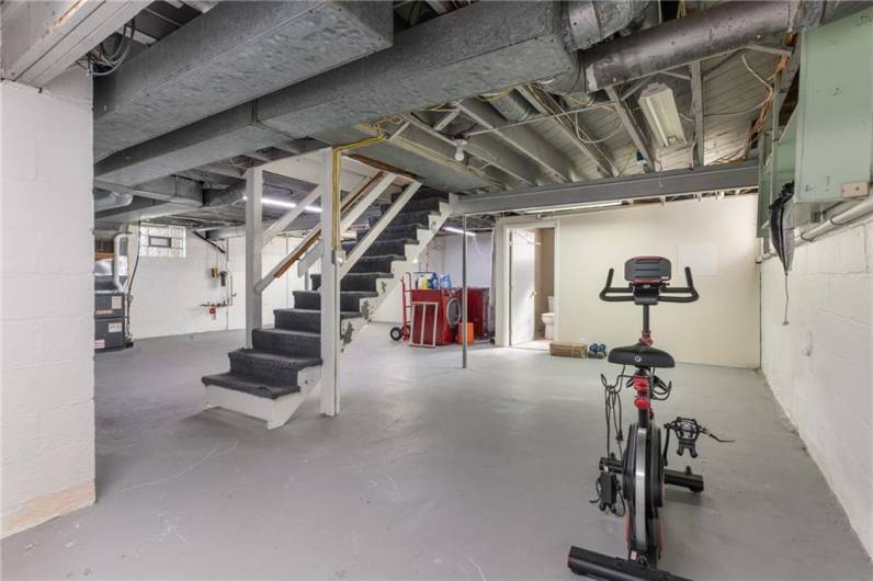 This would also be a great area for a home-gym.
