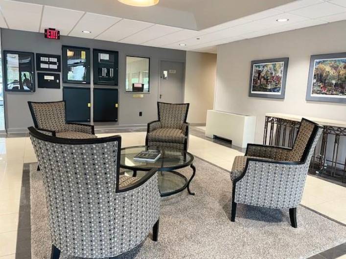 Florida Ave. lobby