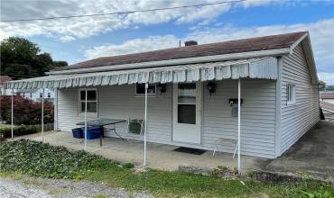 421 Hillside Ave, Ellwood City, PA 16117, ,Multi-unit,For Sale,Hillside Ave,1672502