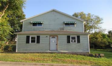 10 Kennedy St, Republic, PA 15475, 2 Bedrooms Bedrooms, ,1.2 BathroomsBathrooms,Residential,For Sale,Kennedy St,1672527