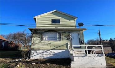 1013 Edith St, Duquesne, PA 15110, 3 Bedrooms Bedrooms, 7 Rooms Rooms,2 BathroomsBathrooms,Residential,For Sale,Edith St,1643688