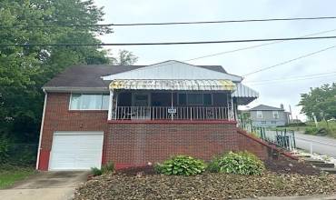 2618 Fayette Street, Mckeesport, PA 15132, 3 Bedrooms Bedrooms, 6 Rooms Rooms,1 BathroomBathrooms,Residential,For Sale,Fayette Street,1666838