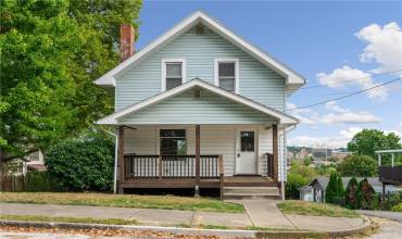 350 2nd St, Washington, PA 15301, 2 Bedrooms Bedrooms, ,1 BathroomBathrooms,Residential,For Sale,2nd St,1672594