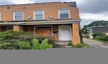 819 10th St, Mc Kees Rocks, PA 15136, 2 Bedrooms Bedrooms, 4 Rooms Rooms,1 BathroomBathrooms,Residential,For Sale,10th St,1672720