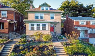 1443 Bellaire Place, Pittsburgh, PA 15226, 3 Bedrooms Bedrooms, 9 Rooms Rooms,1 BathroomBathrooms,Residential,For Sale,Bellaire Place,1672499