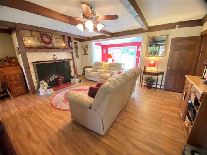 123 Leech Road, Greenville, PA 16125, 3 Bedrooms Bedrooms, 10 Rooms Rooms,1.2 BathroomsBathrooms,Residential,For Sale,Leech Road,0,1672868