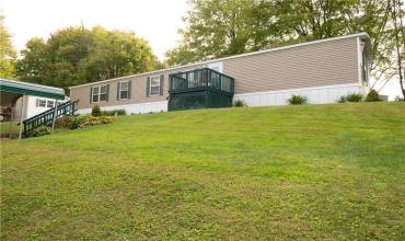 304 Nickel Lane, Butler, PA 16001, 3 Bedrooms Bedrooms, ,2 BathroomsBathrooms,Residential,For Sale,Nickel Lane,1672901