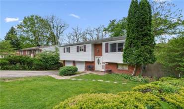 249 Yosemite Dr, Pittsburgh, PA 15235, 3 Bedrooms Bedrooms, 8 Rooms Rooms,1.1 BathroomsBathrooms,Residential,For Sale,Yosemite Dr,1658296