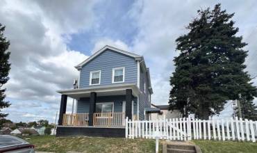 247 Cedar St, Homestead, PA 15120, 4 Bedrooms Bedrooms, 6 Rooms Rooms,2.1 BathroomsBathrooms,Residential,For Sale,Cedar St,1673404