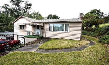 208 Burkhart Street, Bentleyville, PA 15314, 3 Bedrooms Bedrooms, 7 Rooms Rooms,2 BathroomsBathrooms,Residential,For Sale,Burkhart Street,1674003