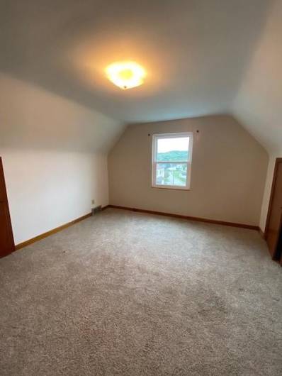 Upstairs Bedroom 2