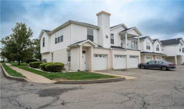 230 Adams Pointe Blvd, Mars, PA 16046, 2 Bedrooms Bedrooms, ,2 BathroomsBathrooms,Lease,For Sale,Adams Pointe Blvd,1674796