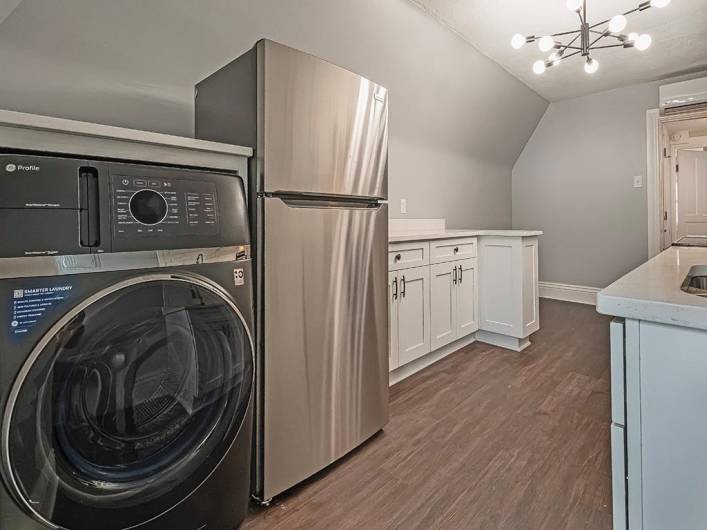 Washer/Dryer in unit