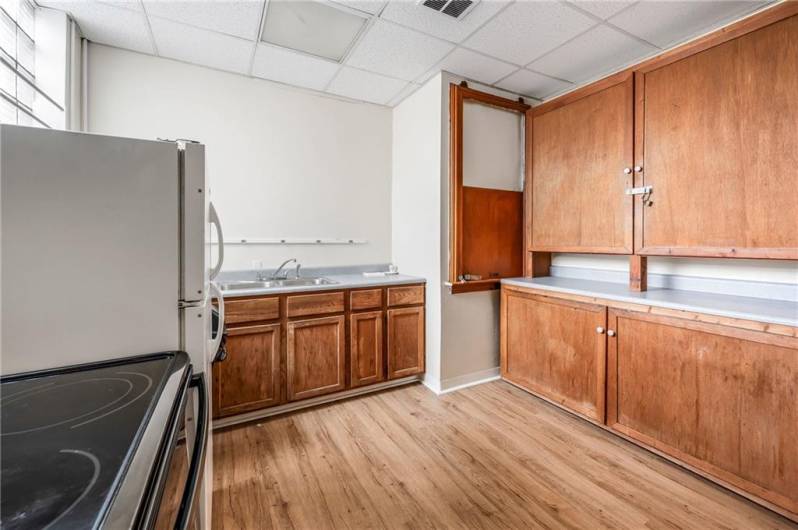 Main floor kitchen