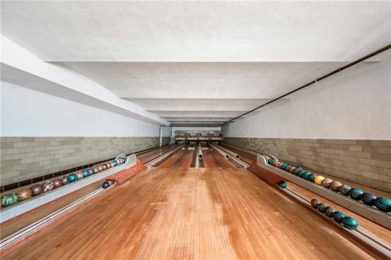 4 lane small ball bowling alley
