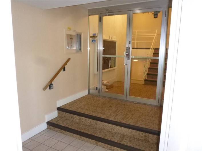 5900 Babcock Blvd, Pittsburgh, PA 15237, 1 Bedroom Bedrooms, 4 Rooms Rooms,1 BathroomBathrooms,Residential,For Sale,Babcock Blvd,1670786