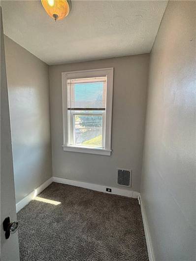 650 Tarragonna St, Pittsburgh, PA 15210, 3 Bedrooms Bedrooms, ,2 BathroomsBathrooms,Residential,For Sale,Tarragonna St,1676281