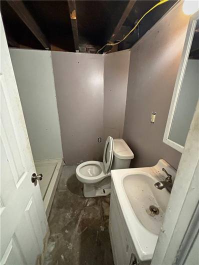 650 Tarragonna St, Pittsburgh, PA 15210, 3 Bedrooms Bedrooms, ,2 BathroomsBathrooms,Residential,For Sale,Tarragonna St,1676281