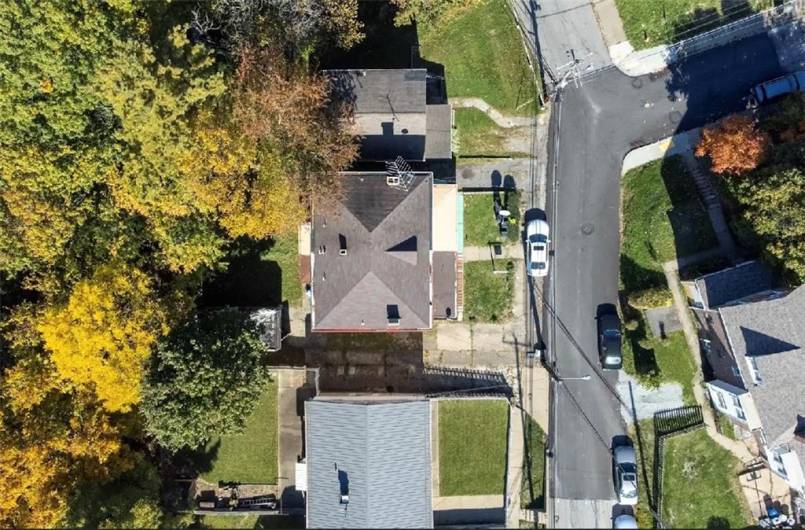 650 Tarragonna St, Pittsburgh, PA 15210, 3 Bedrooms Bedrooms, ,2 BathroomsBathrooms,Residential,For Sale,Tarragonna St,1676281