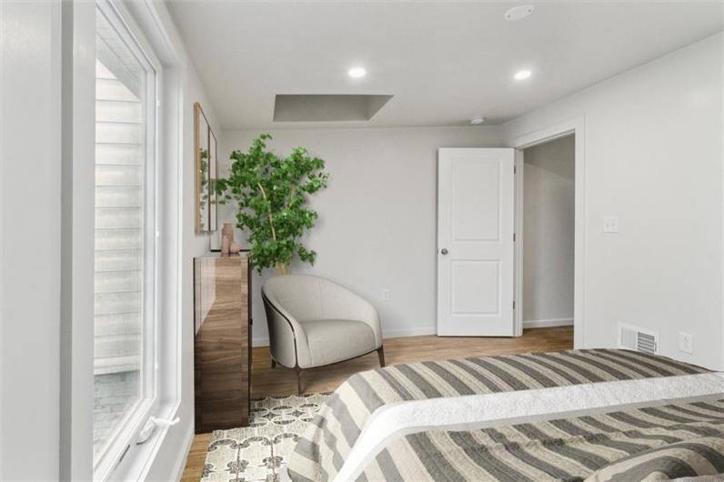 616 Mathilda St, Pittsburgh, PA 15224, 4 Bedrooms Bedrooms, ,4 BathroomsBathrooms,Residential,For Sale,Mathilda St,1676306