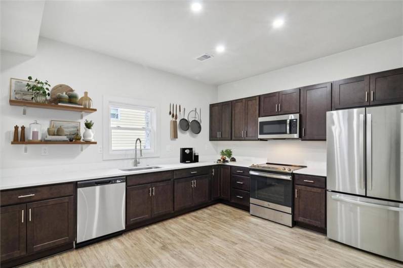 616 Mathilda St, Pittsburgh, PA 15224, 4 Bedrooms Bedrooms, ,4 BathroomsBathrooms,Residential,For Sale,Mathilda St,1676306